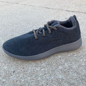Allbirds Wool Runner Black Sands/Dark Grey Sneaker Shoes. Women's Size 9